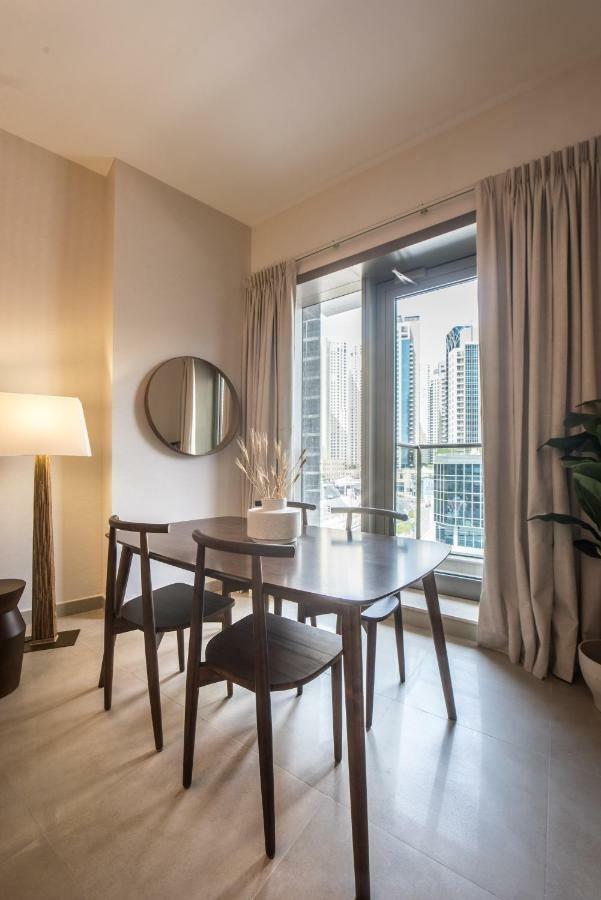 Fantastay Sparkle Tower One Bedroom Suite Marina View Dubai Exterior foto